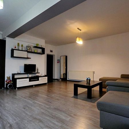 Bloc Izvor Appartement Piteşti Buitenkant foto